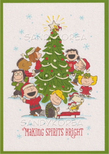HMK-Peanuts Gang Caroling Around Tree 카드